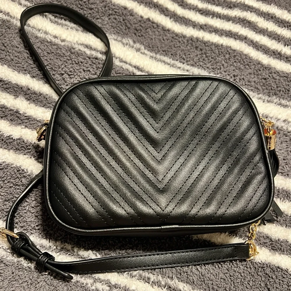 Lola Mae Quilted Crossbody Bag